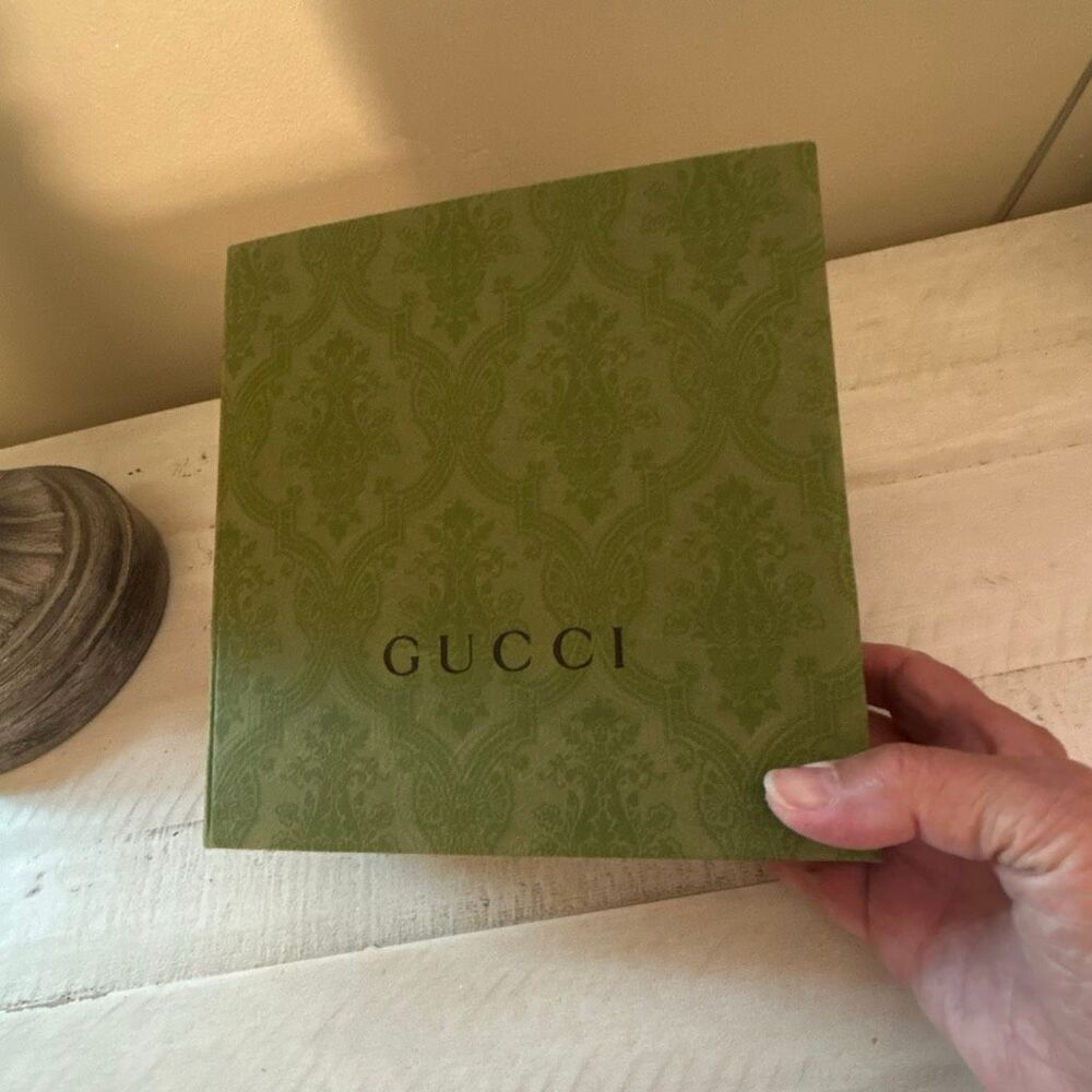 GUCCI Gift Box - Picture 2 of 4